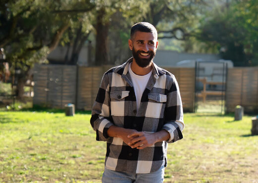 Matthieu, éducateur et comportementaliste canin basé au cœur des alpes maritimes.